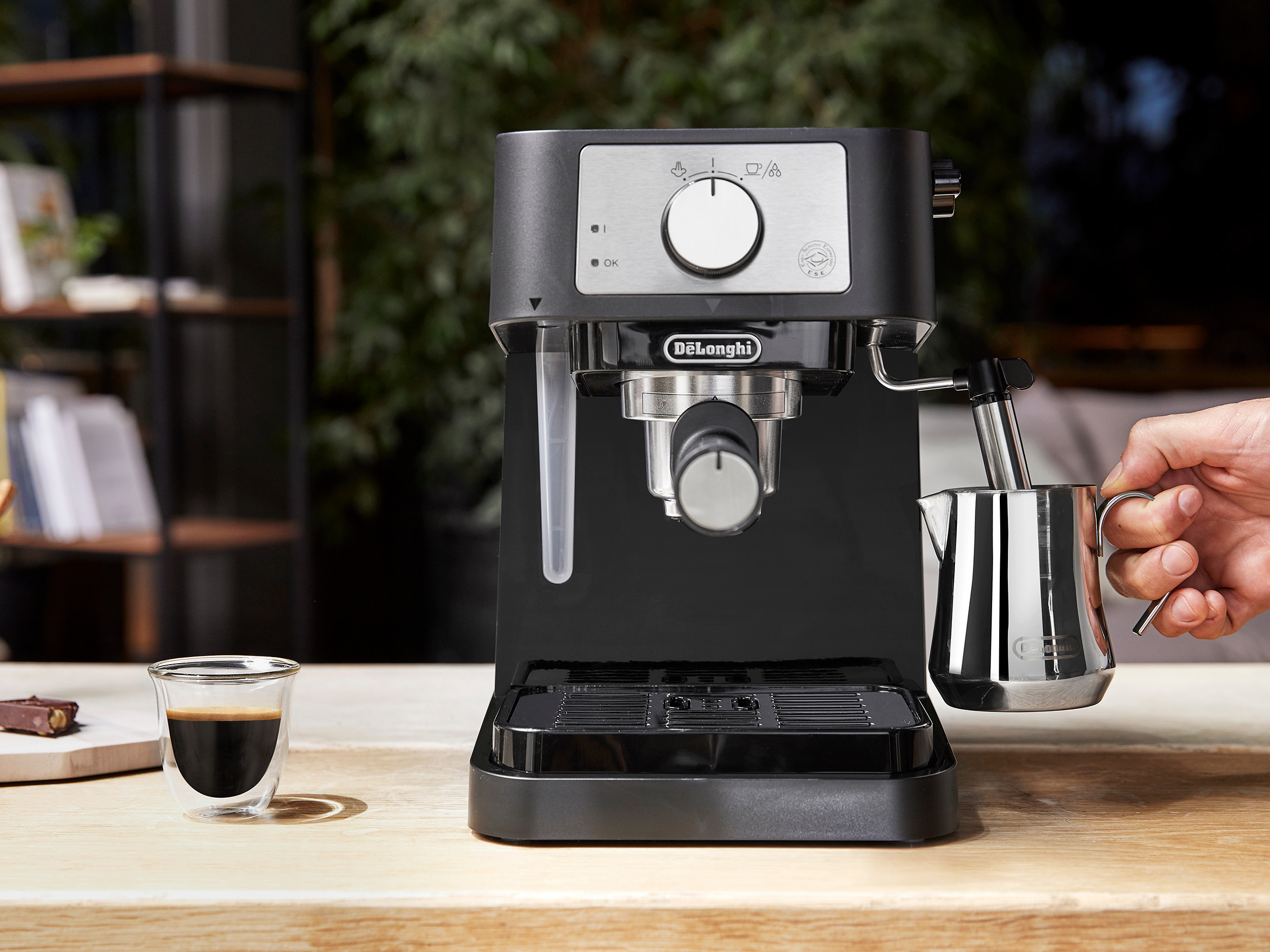 De'Longhi Stilosa Pump Espresso - Image 7